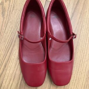A new day red Mary Jane sz 7